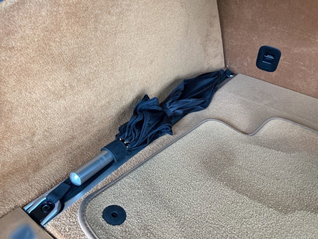 2023 Aston Martin DBX