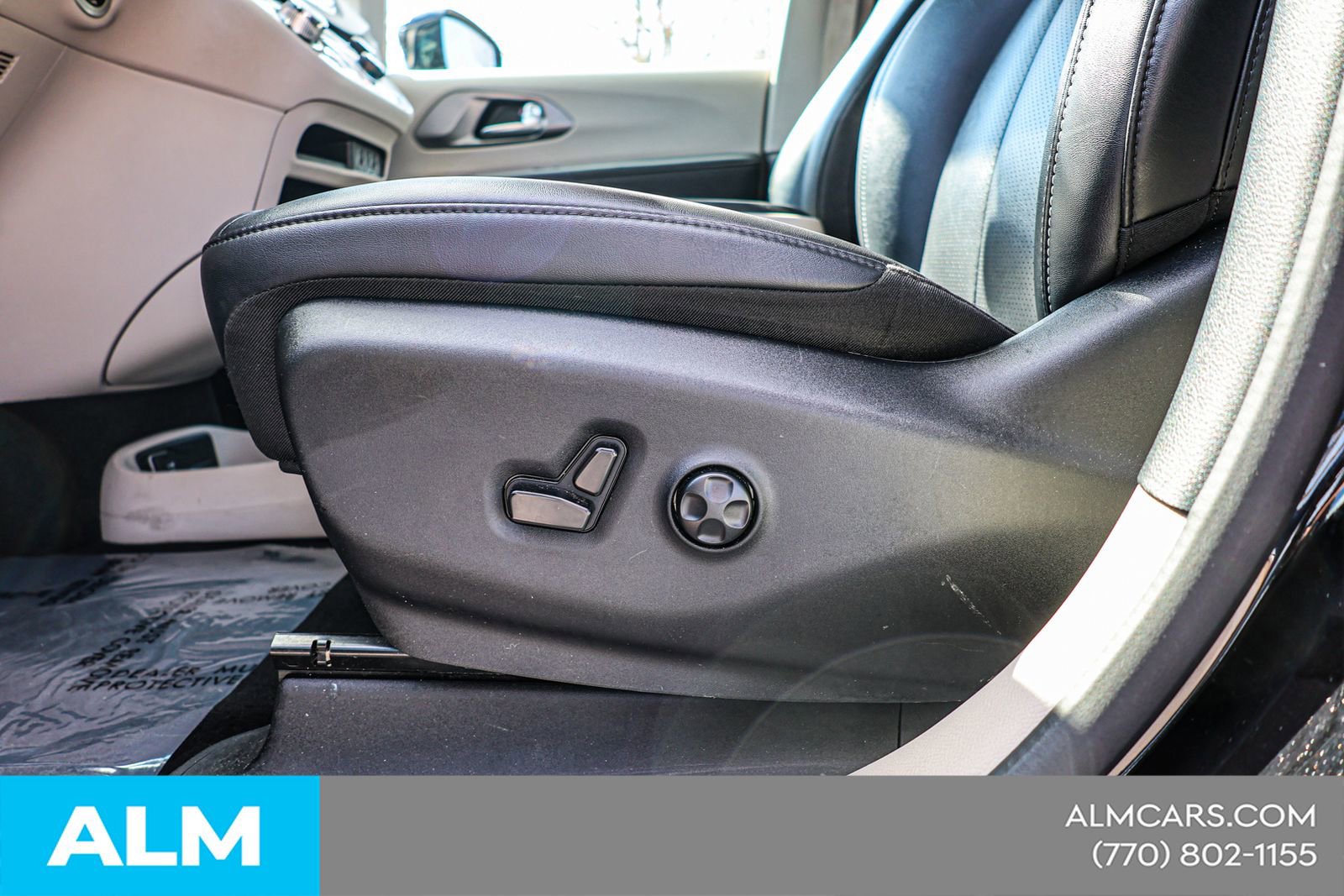 2024 Chrysler Pacifica Touring-L