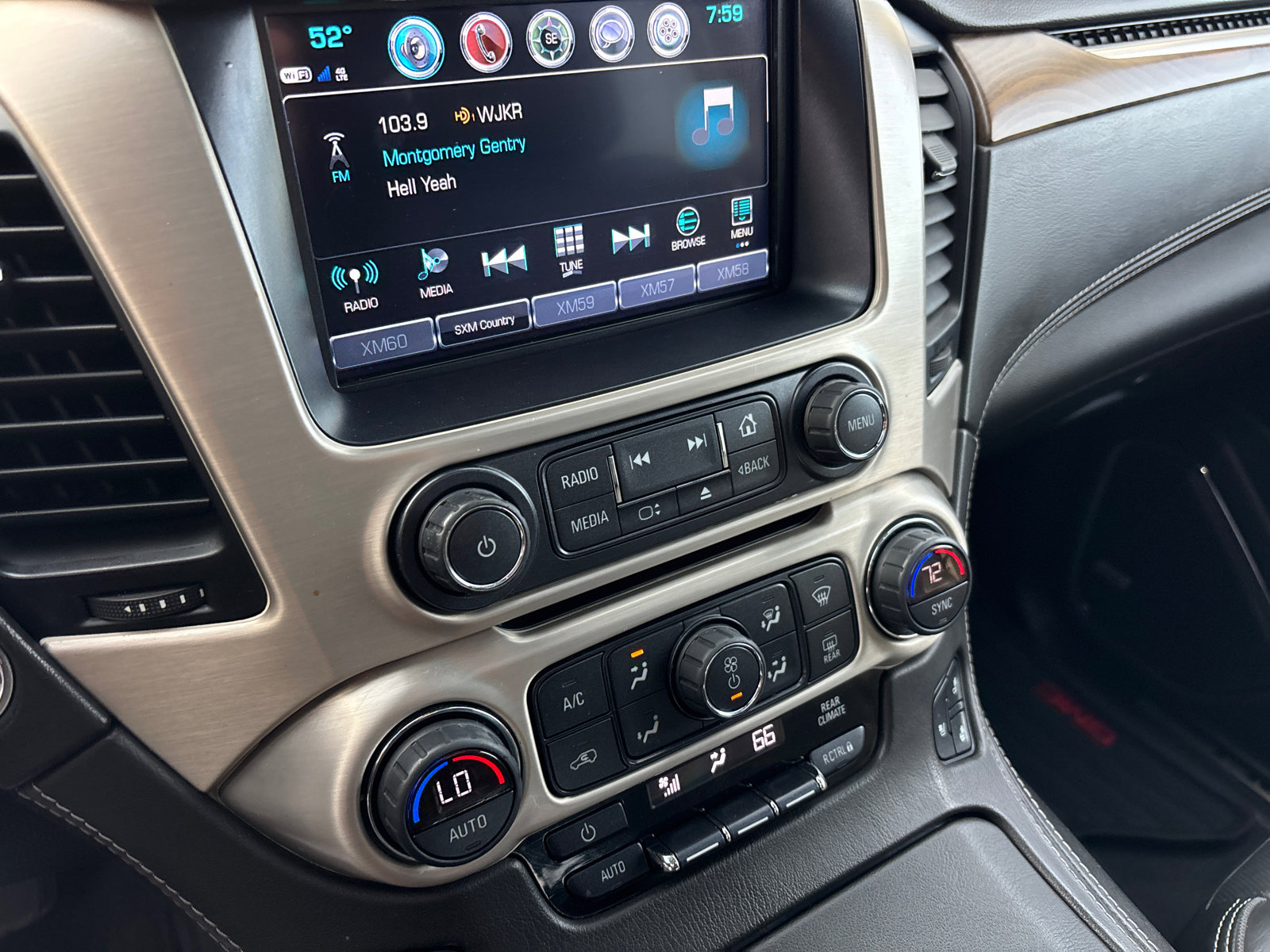 2020 GMC Yukon XL Denali