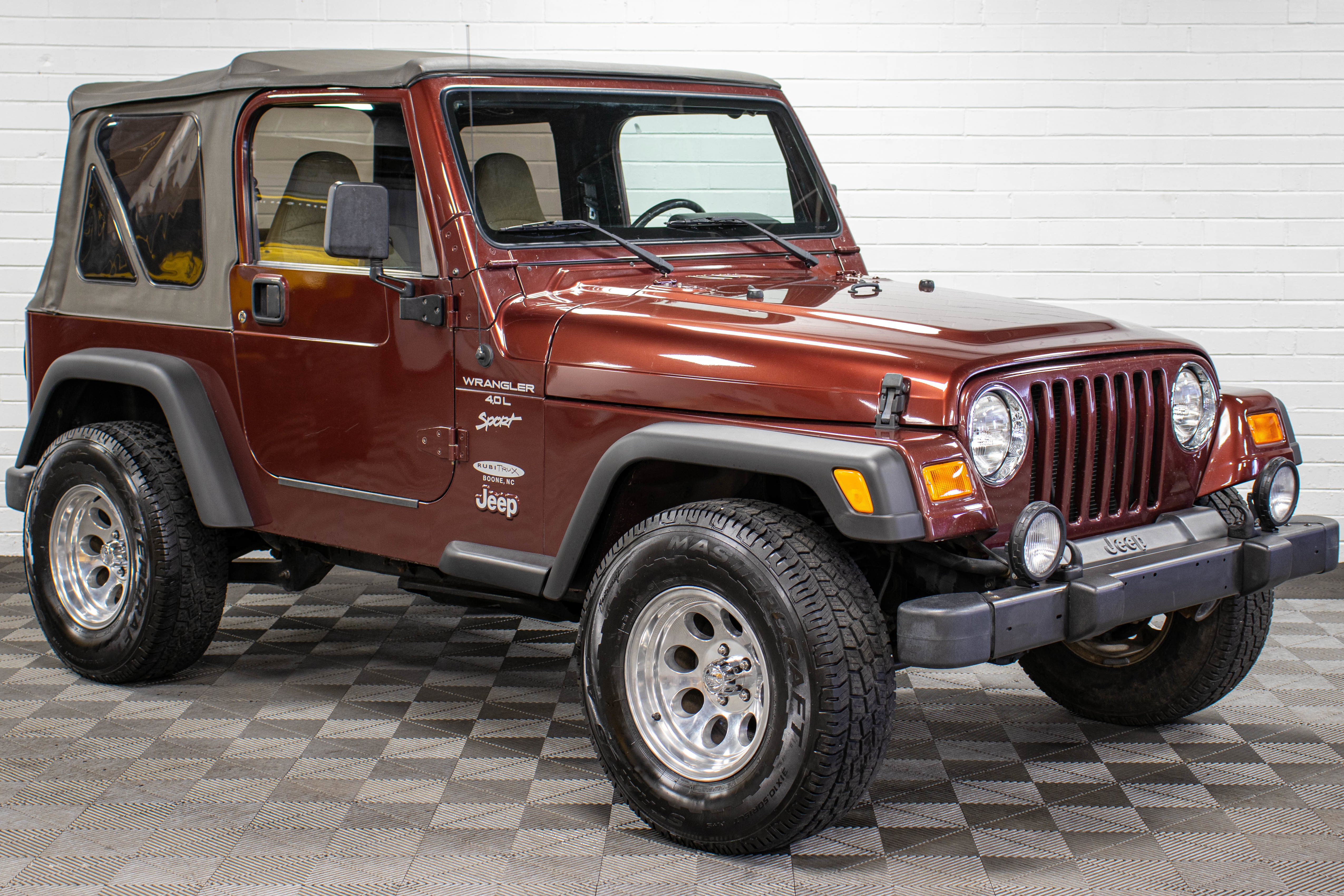 Used 2001 Jeep Wrangler Sport