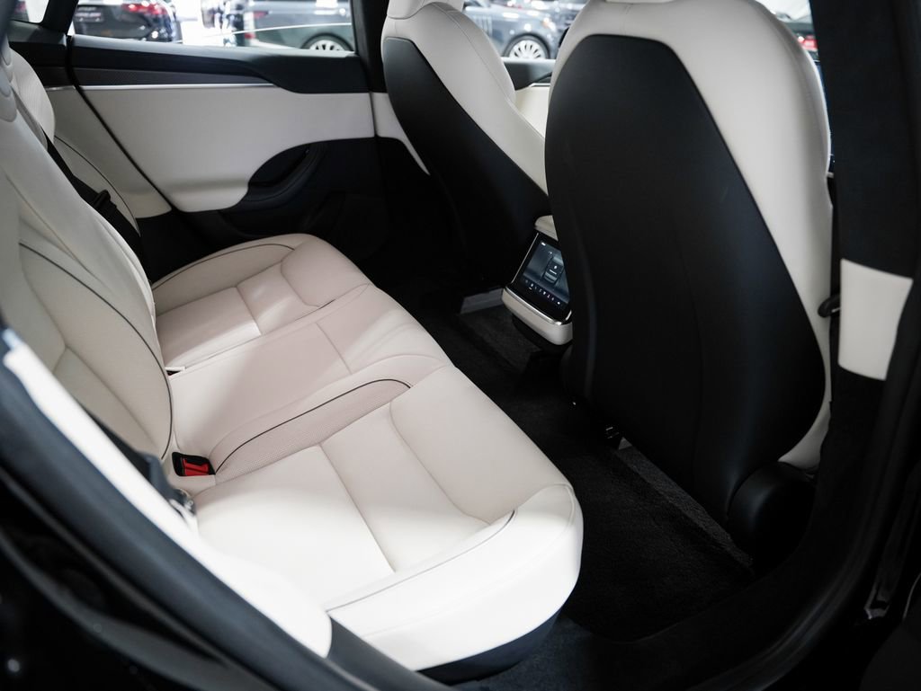 2021 Tesla Model S Plaid