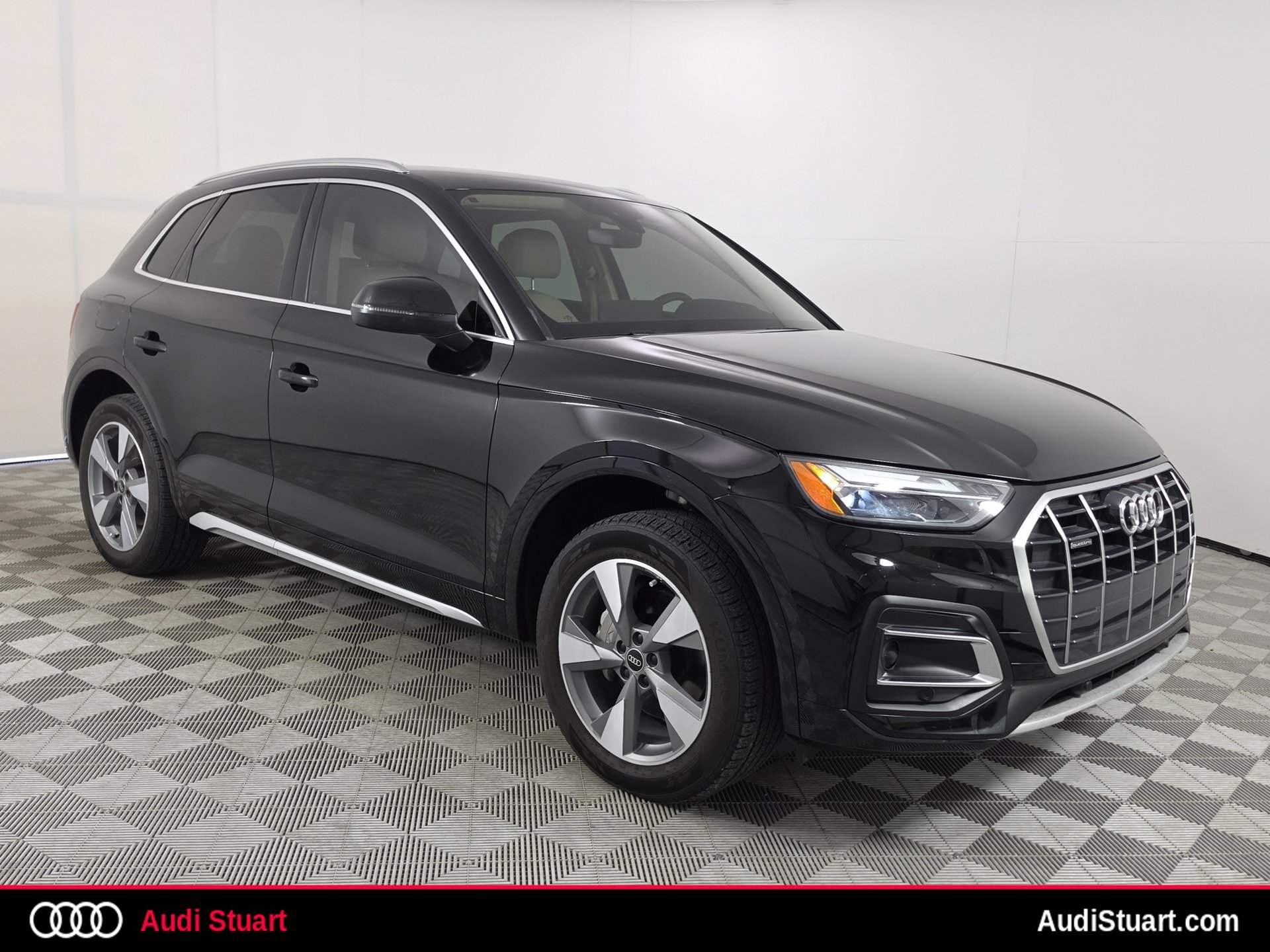 Used 2024 Audi Q5 2.0T Premium