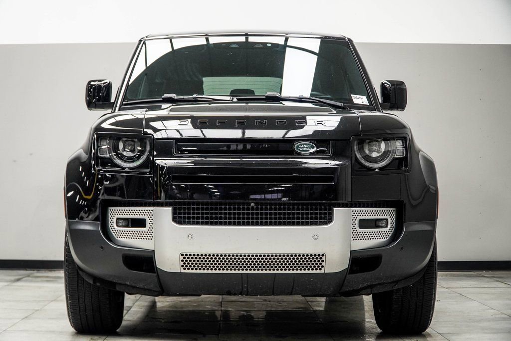 2025 Land Rover Defender 110 S