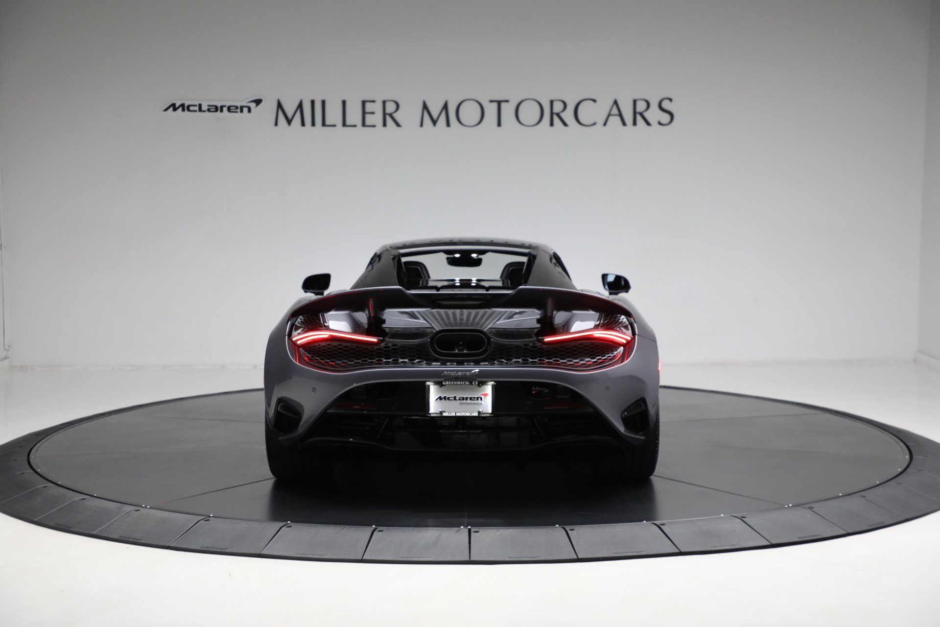 Used 2024 McLaren 750S Spider photo 16
