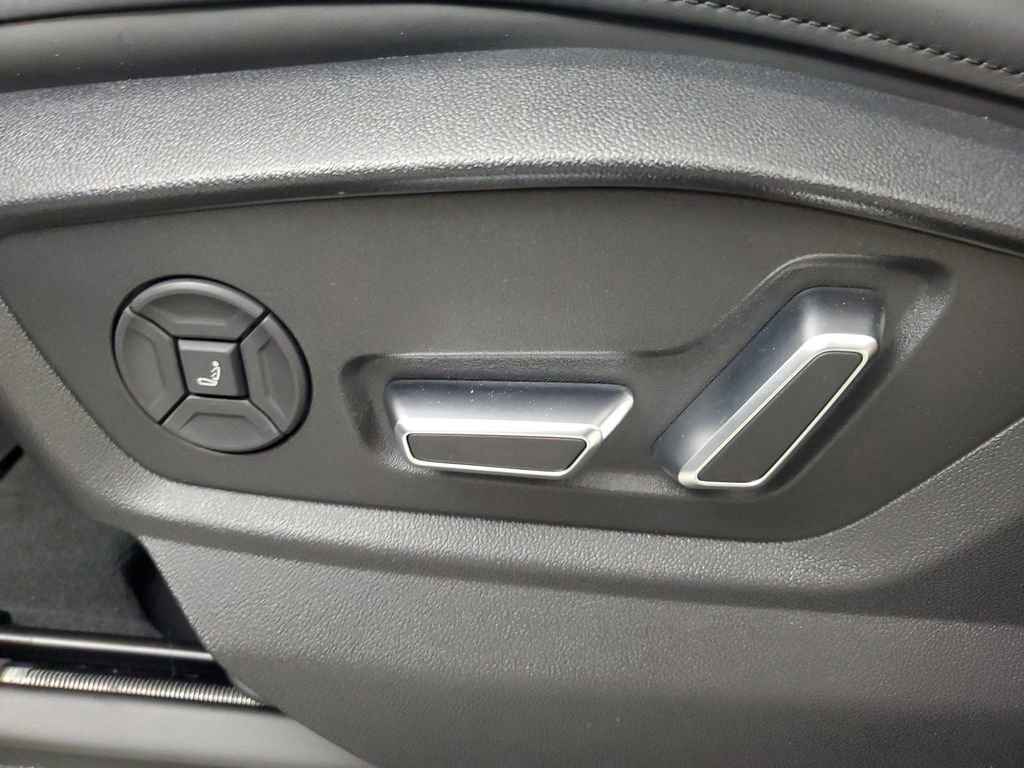 2026 Audi Q8 Prestige