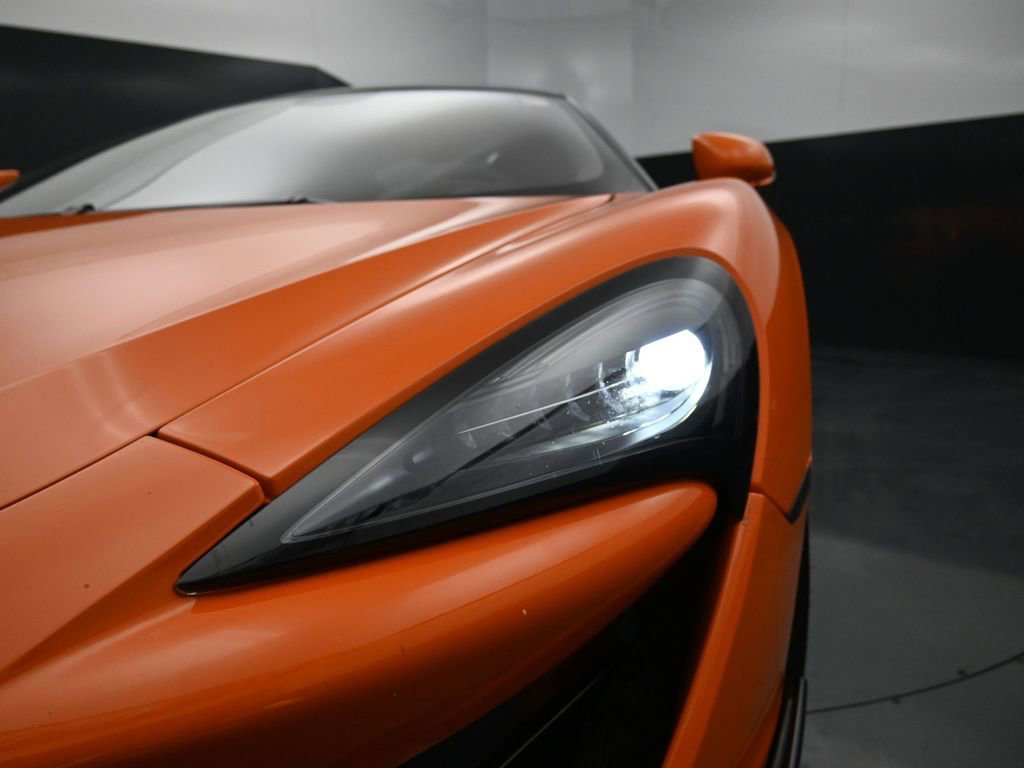 Used 2019 McLaren 600LT photo 9