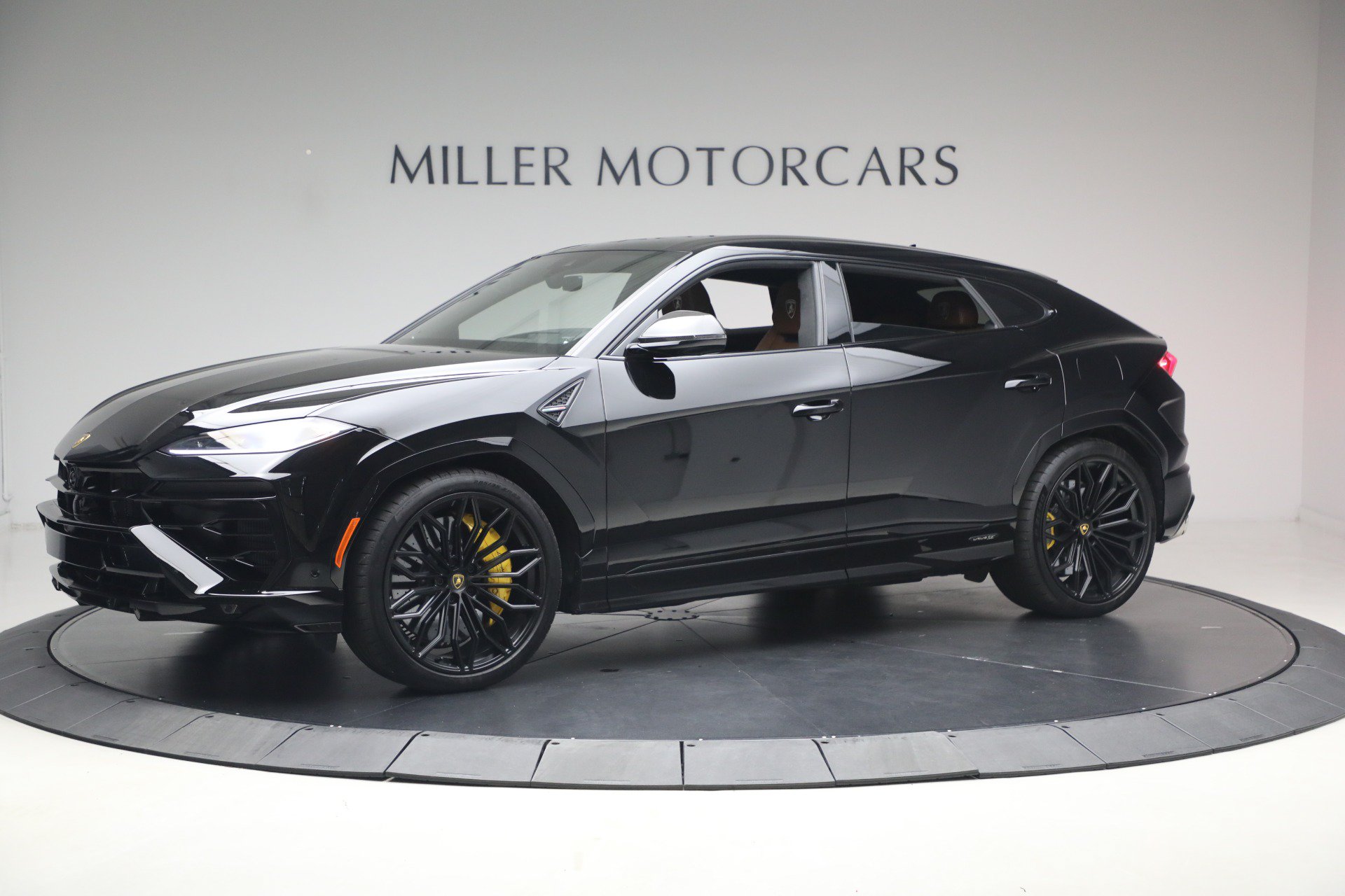Used 2025 Lamborghini Urus SE