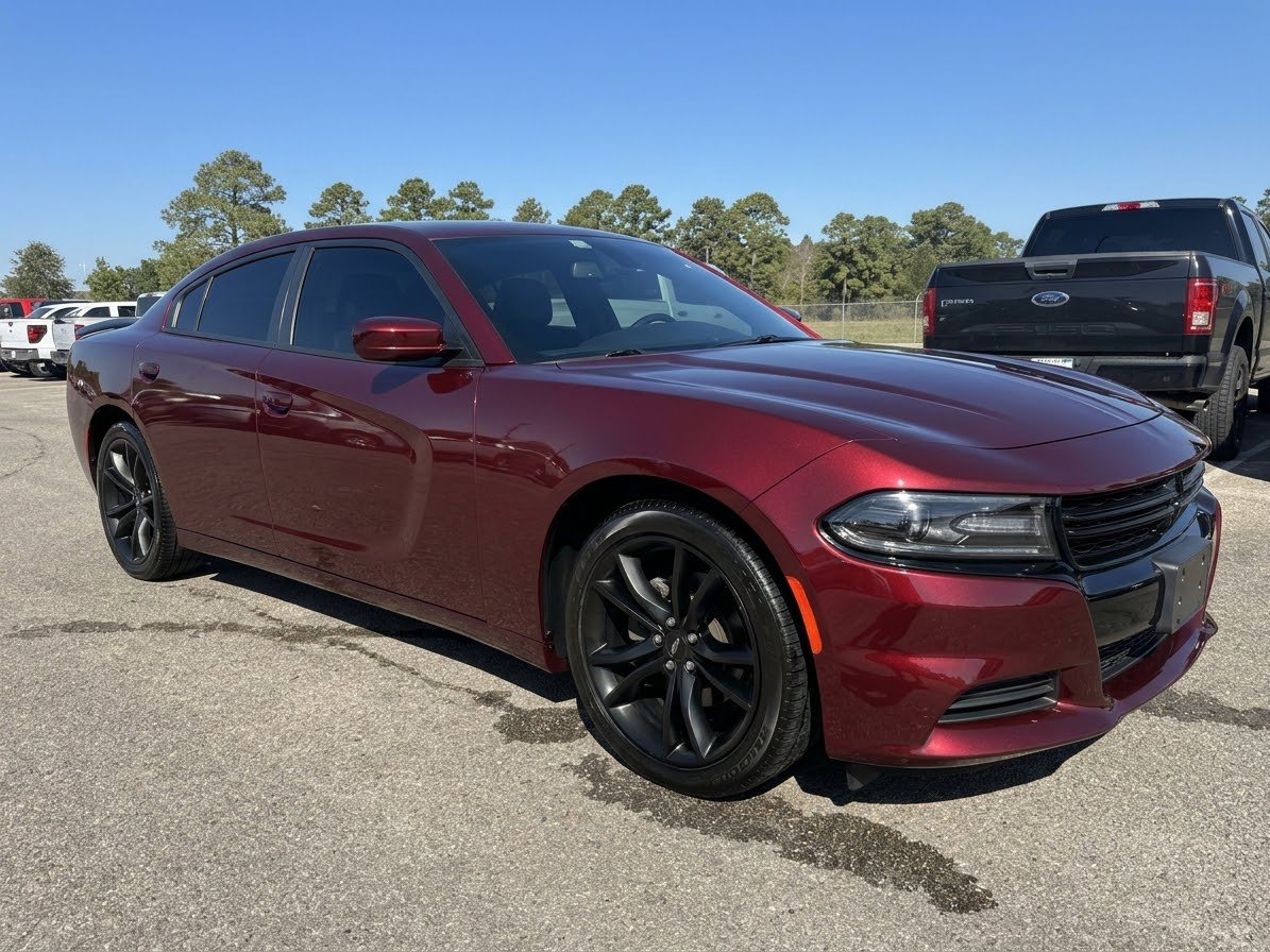 Used 2018 Dodge Charger SXT w/ Blacktop Package