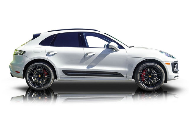 2025 Porsche Macan GTS