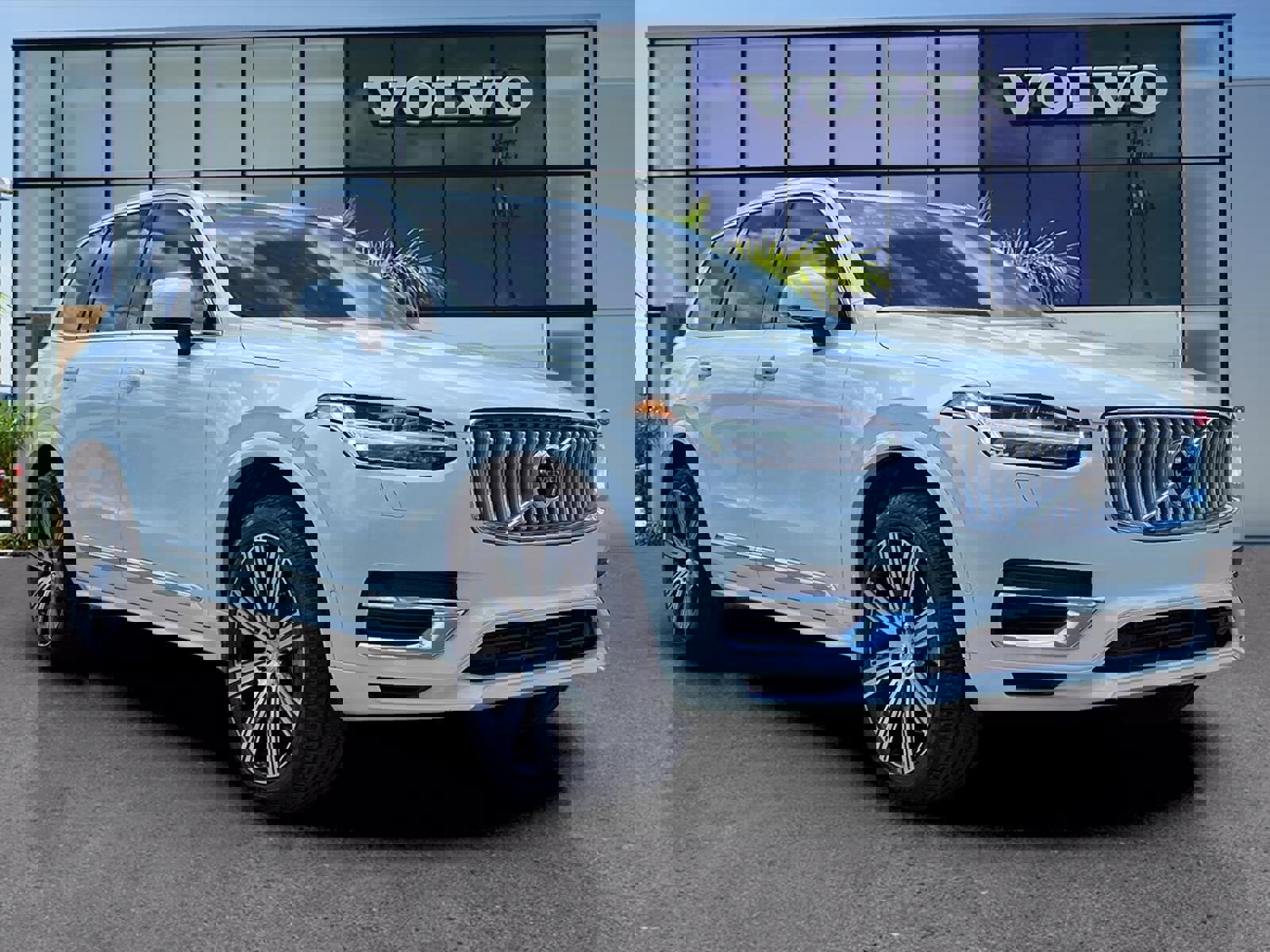 Certified 2025 Volvo XC90 T8 Plus w/ Protection Package Premier