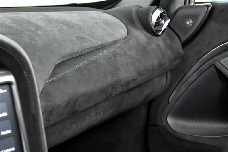 Used 2020 McLaren 720S Spider photo 38
