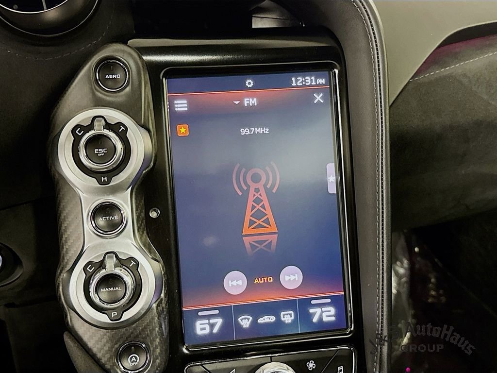 Used 2020 McLaren 720S Performance photo 16