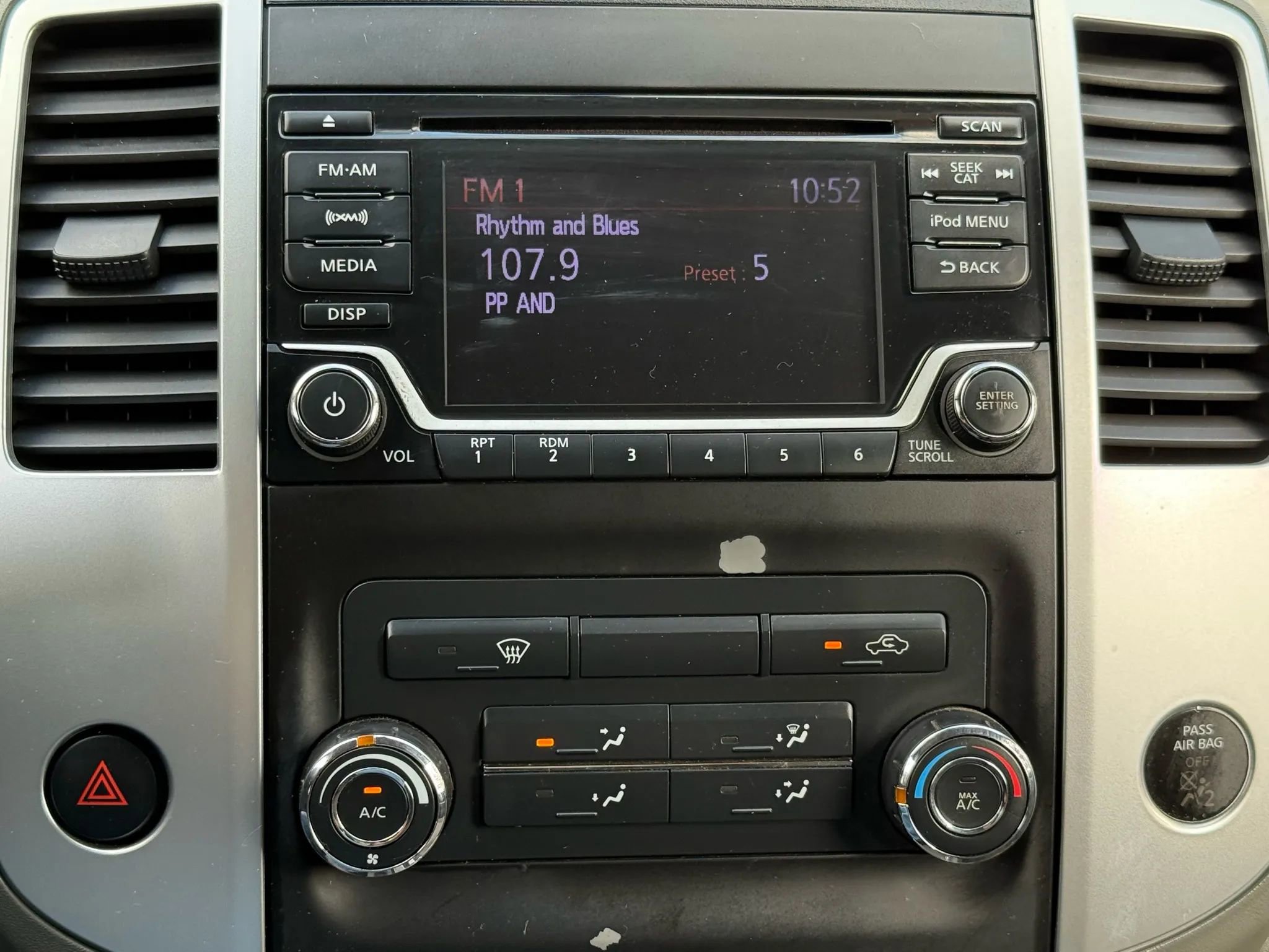 2018 Nissan Frontier SV