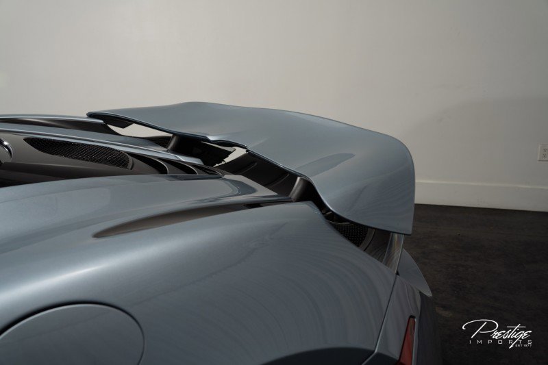 Used 2018 McLaren 720S Luxury photo 9