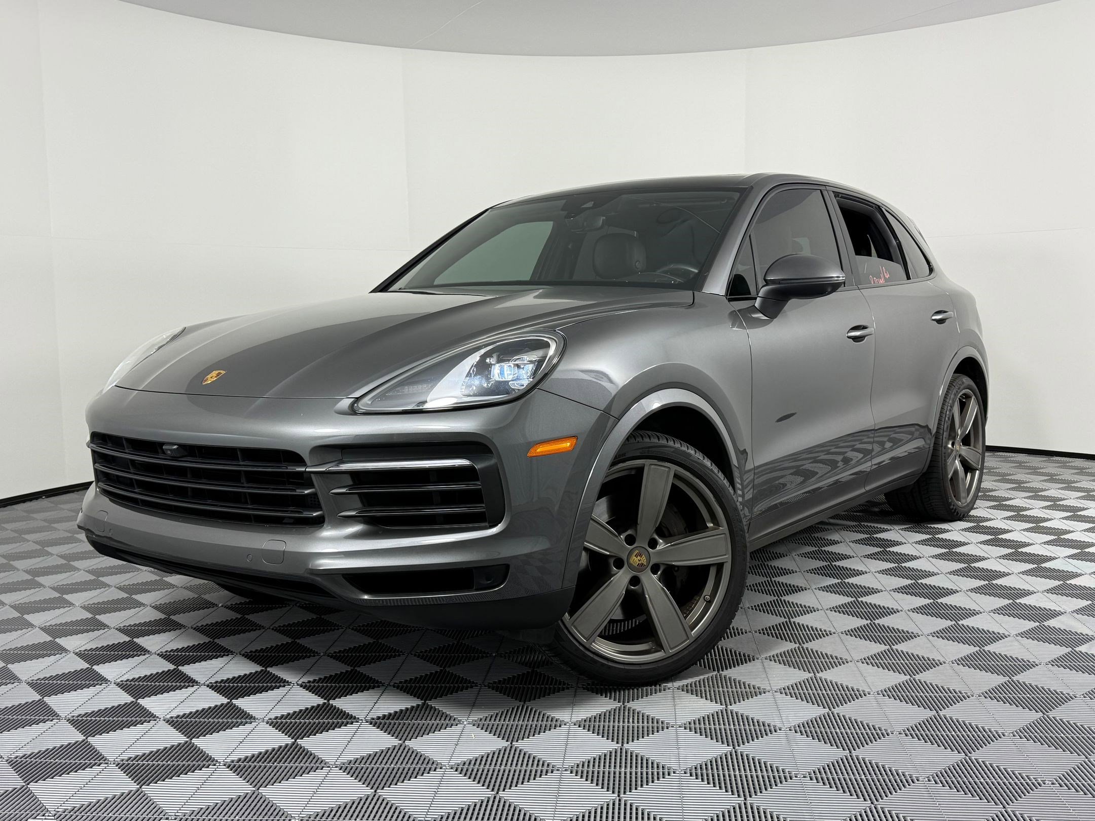 2022 Porsche Cayenne 