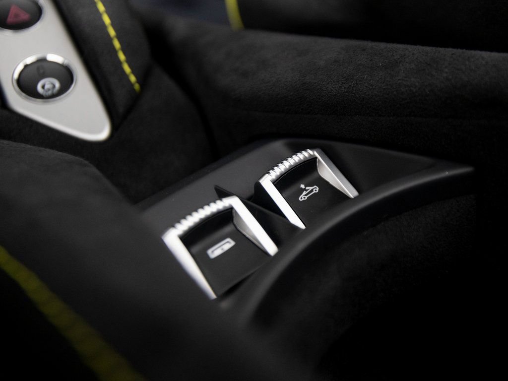 Used 2024 McLaren 750S Spider photo 23