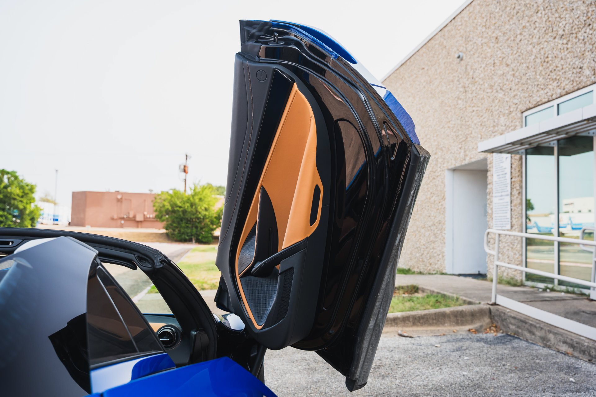 Used 2022 McLaren 765LT photo 57
