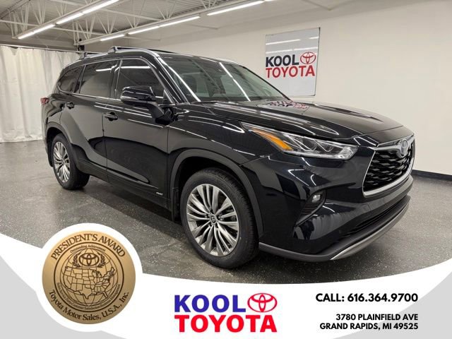 Used 2023 Toyota Highlander Platinum