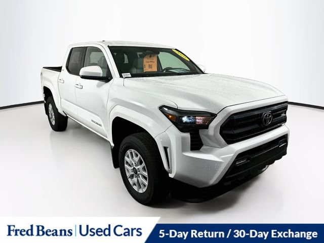 Used 2025 Toyota Tacoma SR5