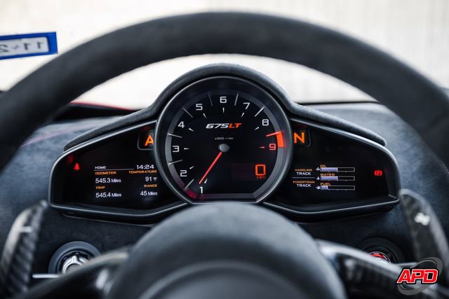 Used 2016 McLaren 675LT Coupe photo 10