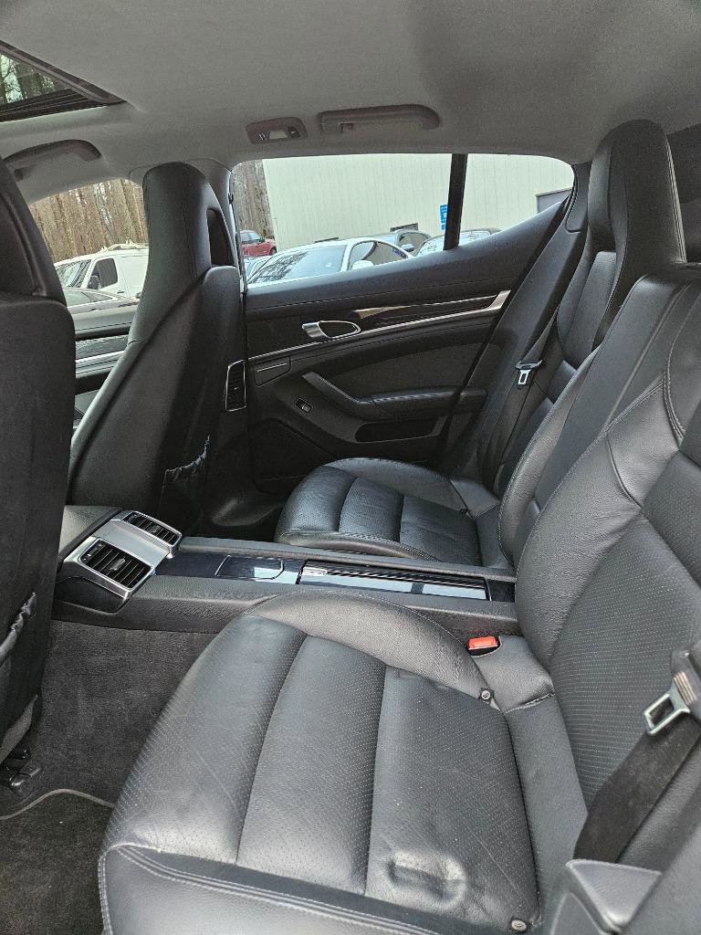 2012 Porsche Panamera 4