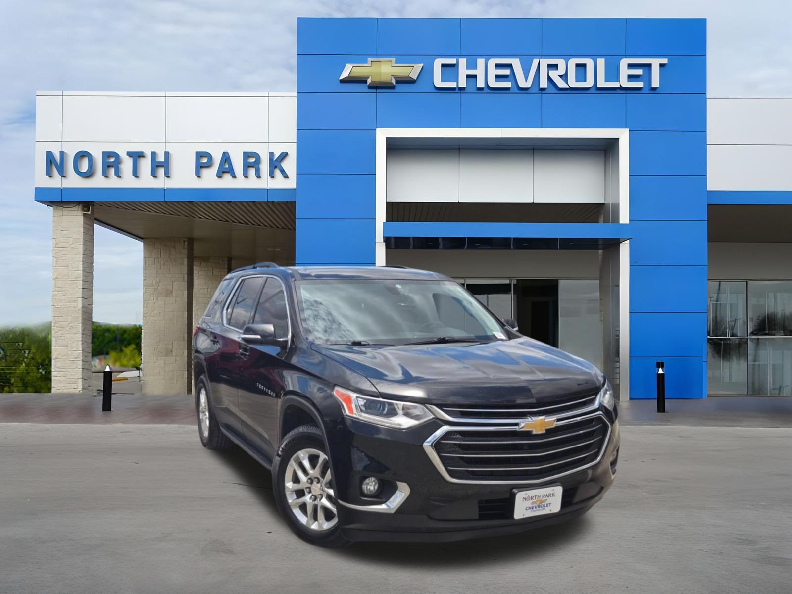 Used 2019 Chevrolet Traverse LT