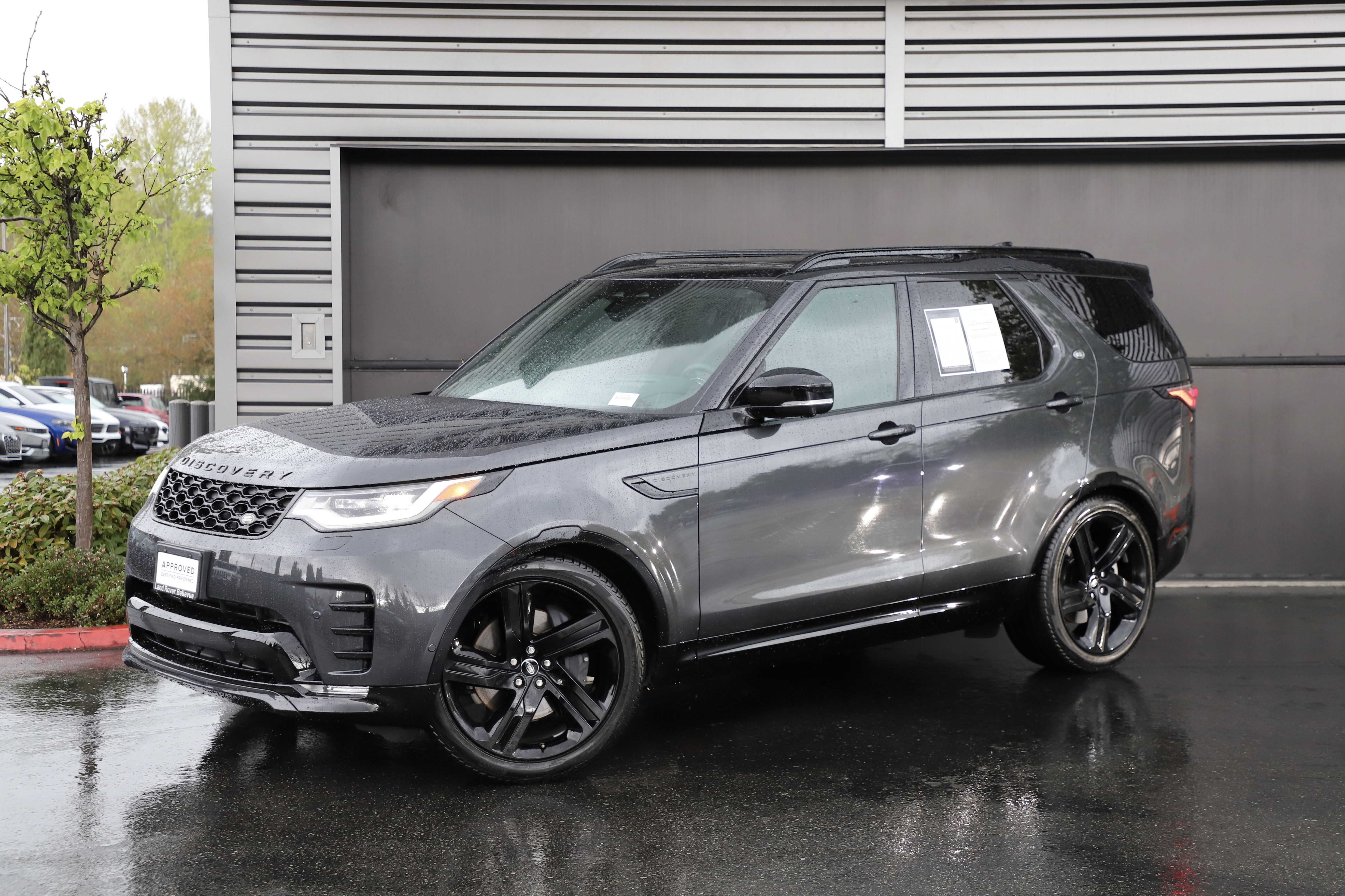 Certified 2025 Land Rover Discovery Dynamic SE