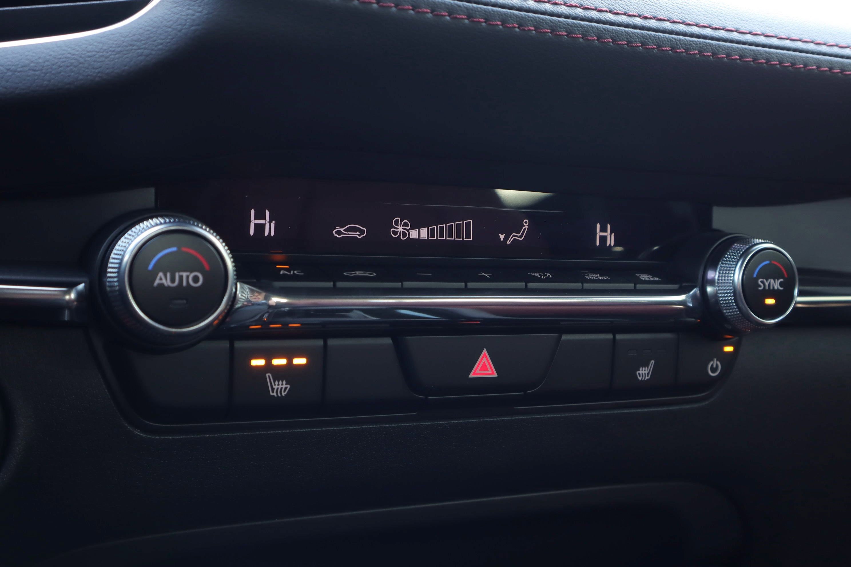 2026 MAZDA Mazda3 Carbon