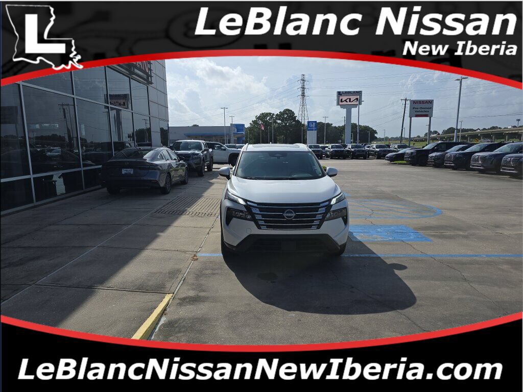 Used 2024 Nissan Rogue SV w/ SV Premium Package