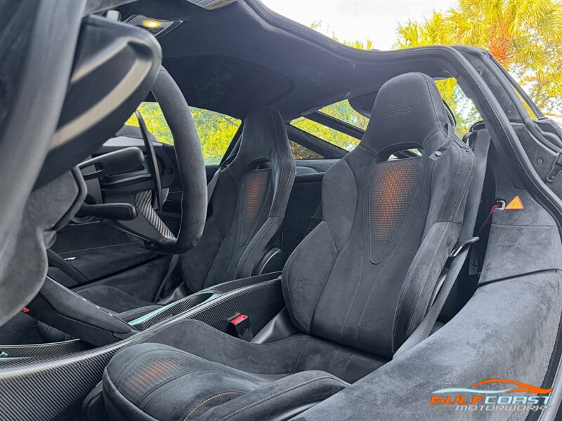 Used 2021 McLaren 765LT photo 23