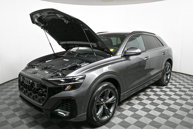 2026 Audi Q8 Premium