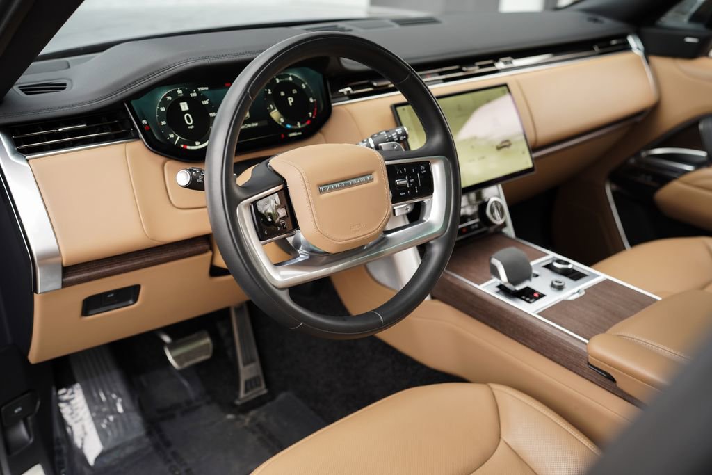 2023 Land Rover Range Rover SE