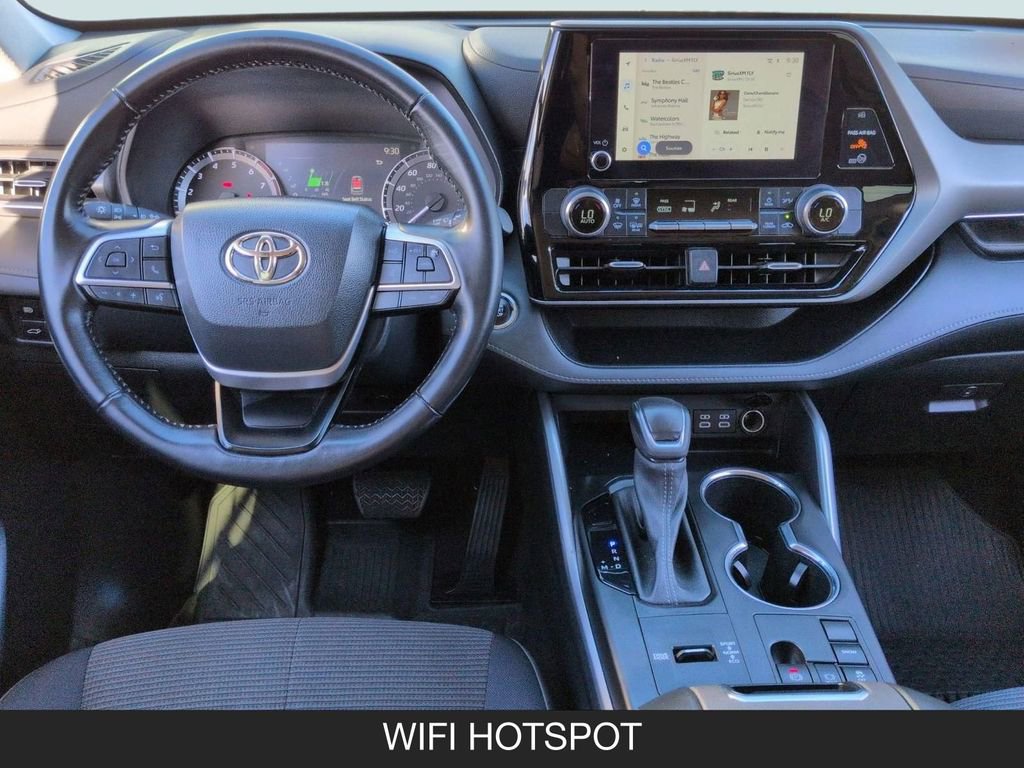 2023 Toyota Highlander LE