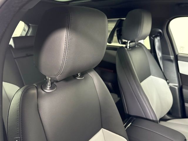 2026 Land Rover Range Rover Velar Dynamic SE