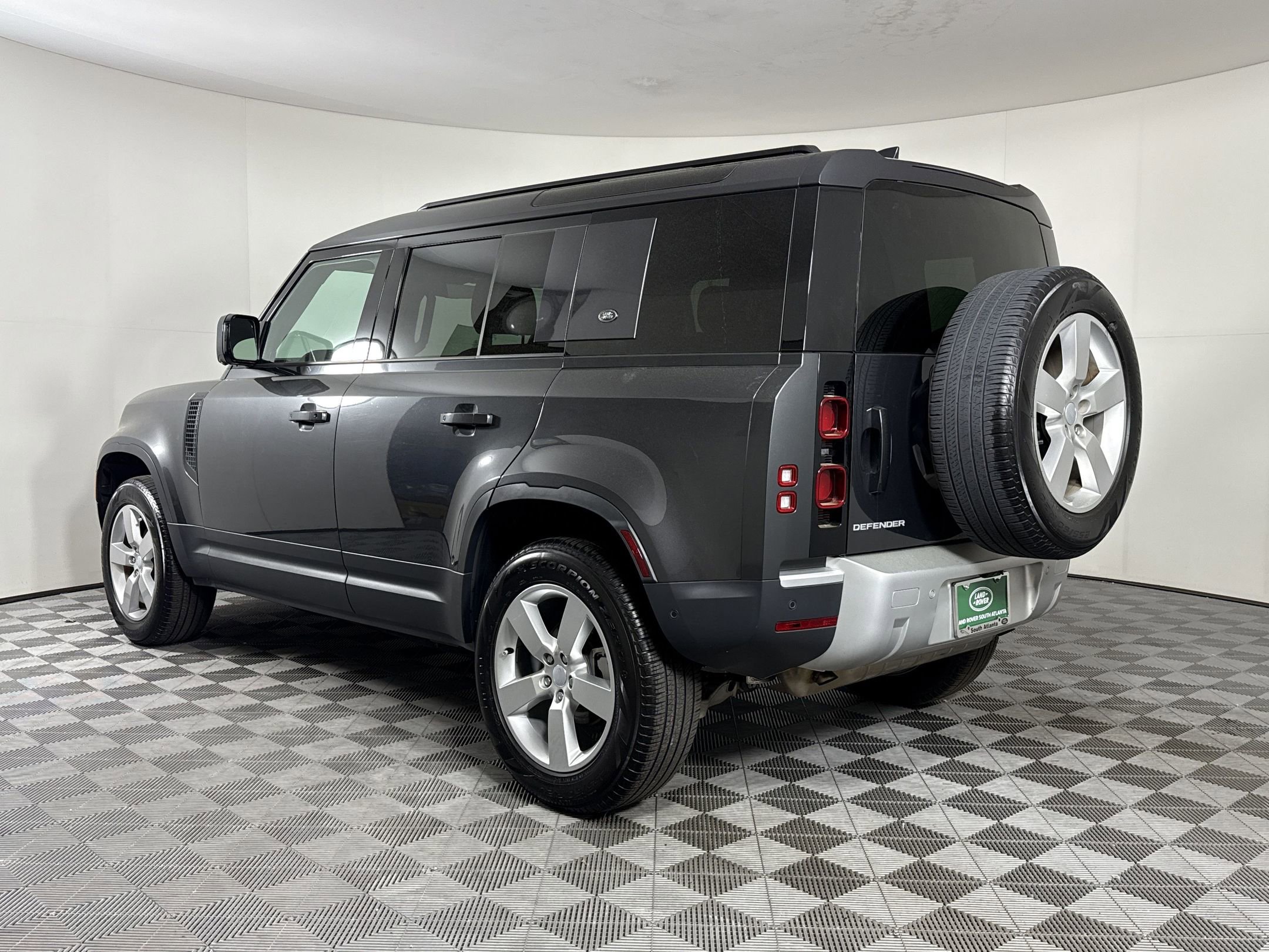 2024 Land Rover Defender 110 S