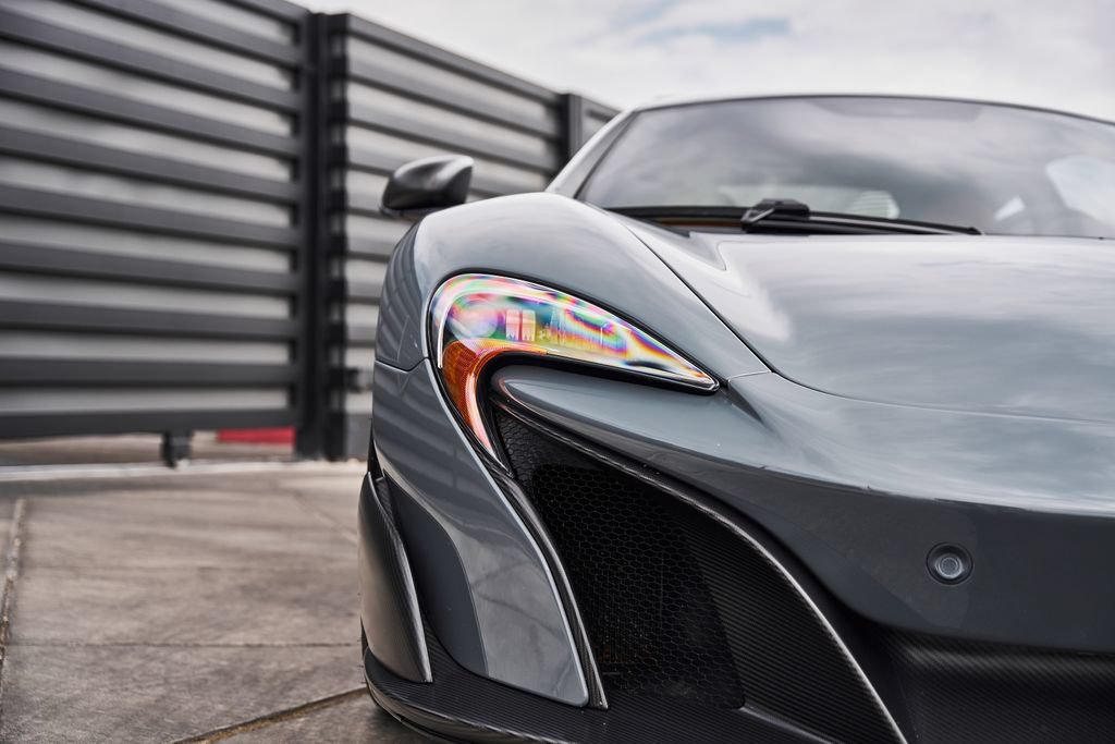 Used 2016 McLaren 675LT Coupe photo 10