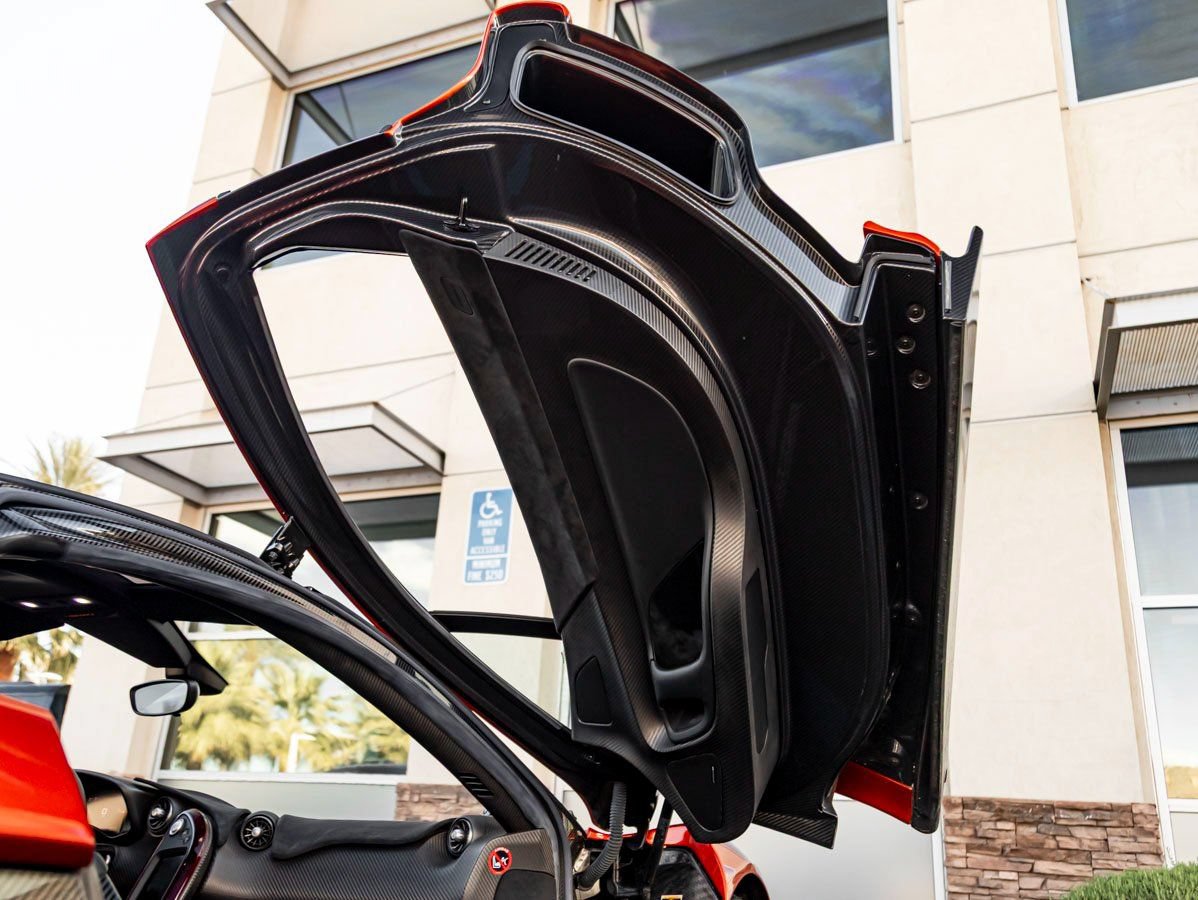 Used 2015 McLaren P1 photo 20