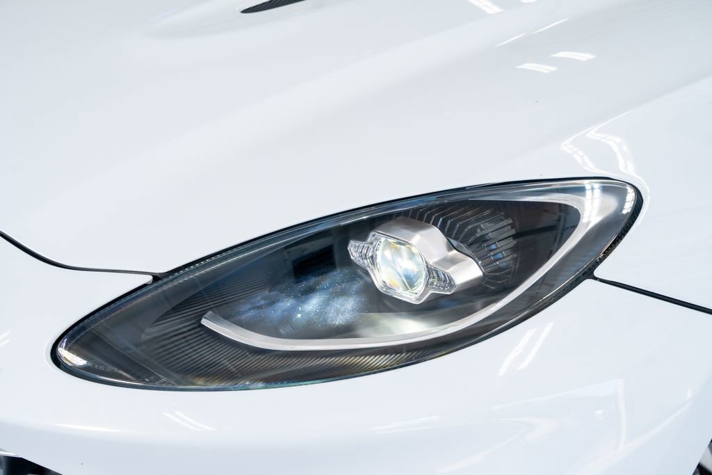 2021 Aston Martin DBX