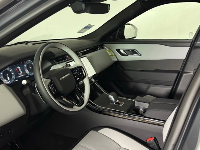 2026 Land Rover Range Rover Velar Dynamic SE
