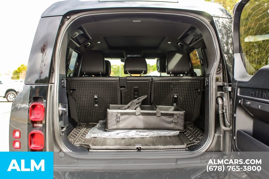 2024 Land Rover Defender 110 X-Dynamic SE