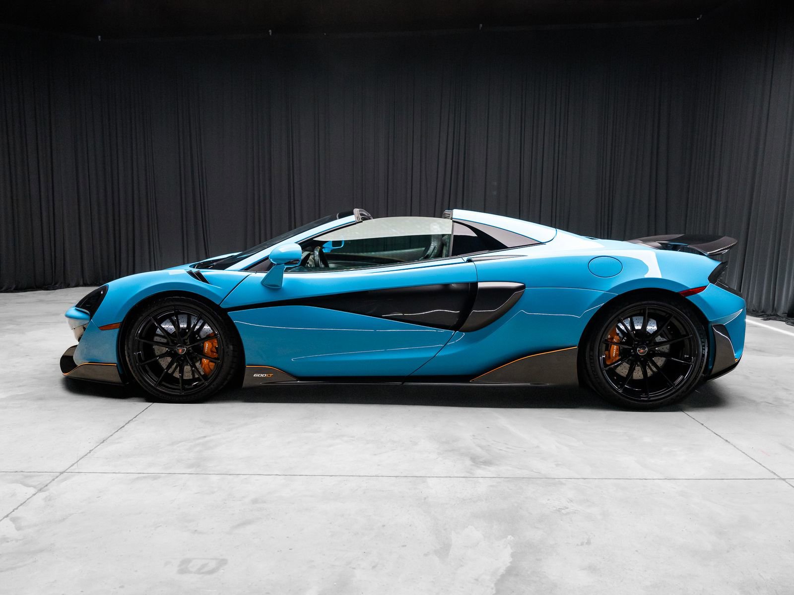 Used 2020 McLaren 600LT Spider photo 16