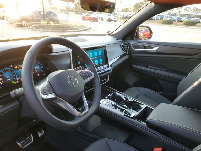 2026 Volkswagen Atlas Cross Sport SEL R-Line