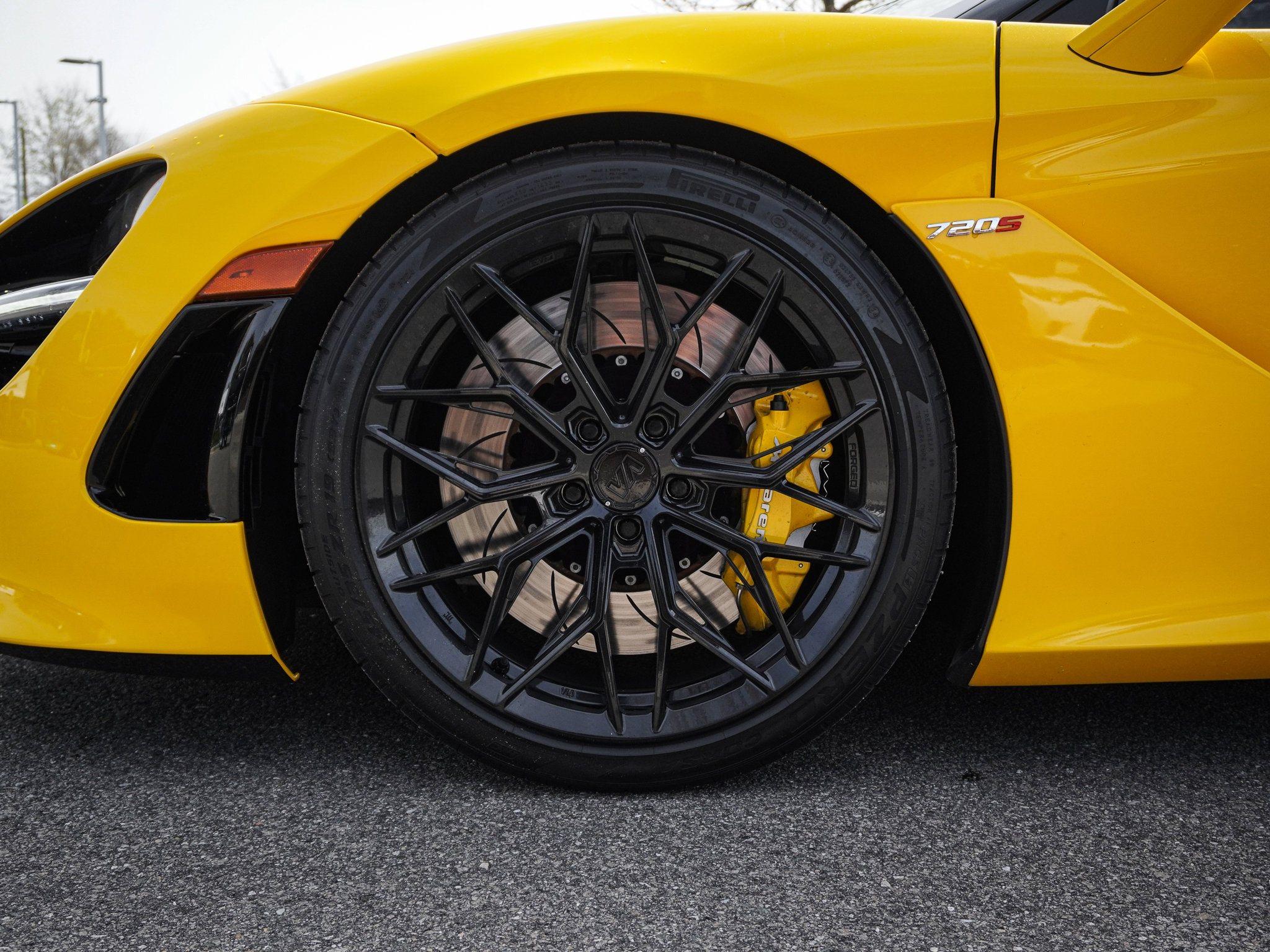 Used 2021 McLaren 720S Luxury photo 16