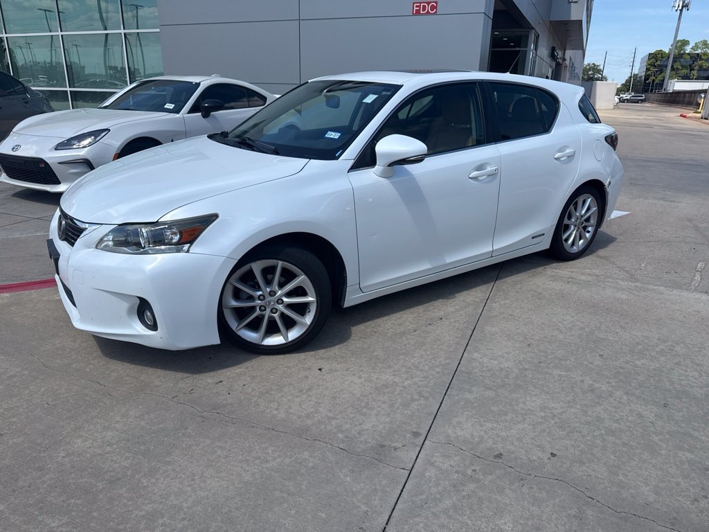 Used 2013 Lexus CT 200h w/ Premium Pkg w/Navigation