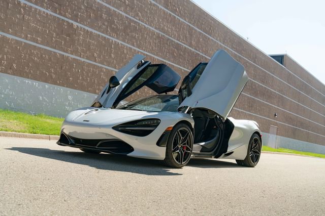 Used 2018 McLaren 720S Luxury photo 30