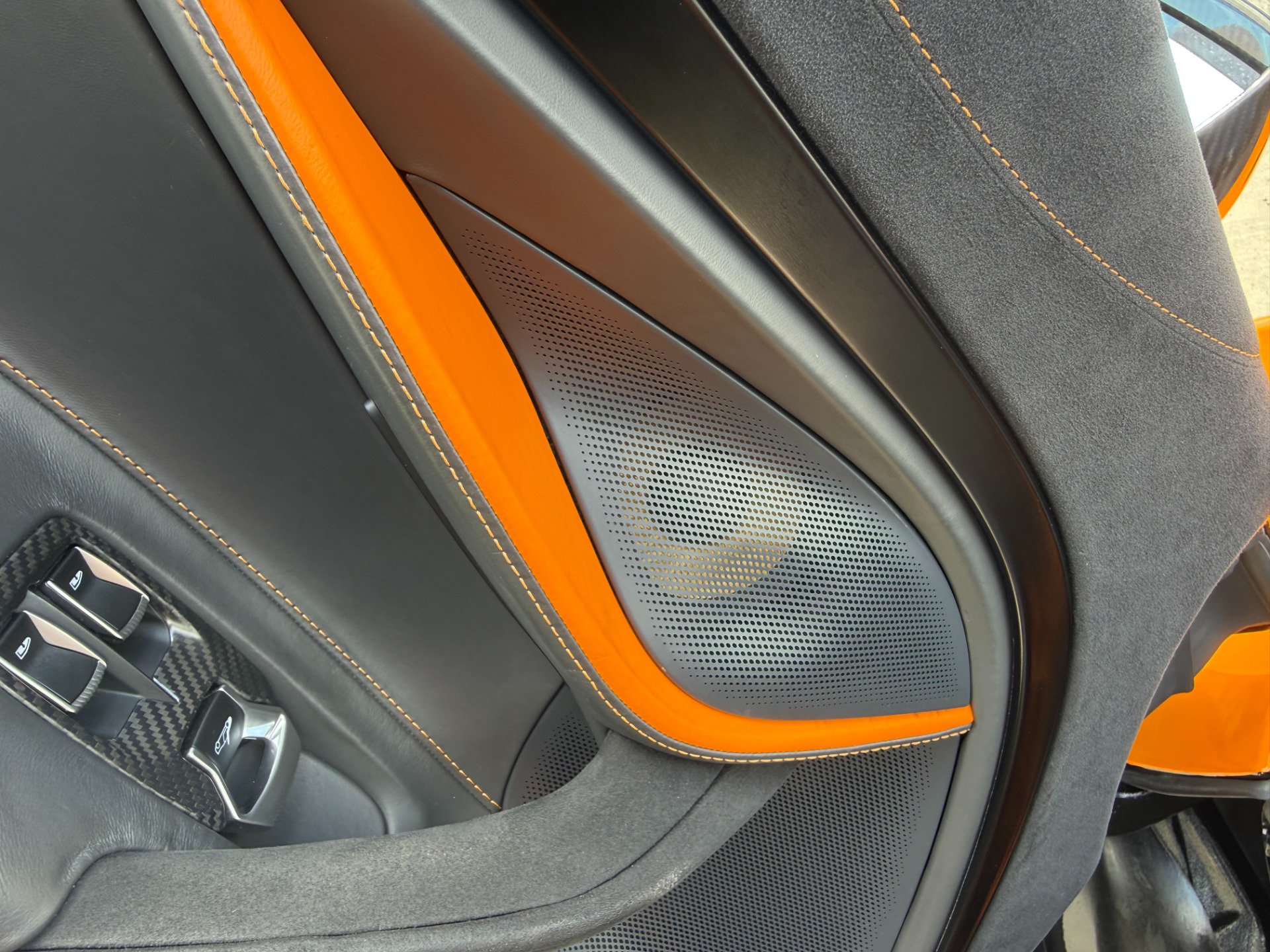 Used 2021 McLaren 720S Performance photo 44