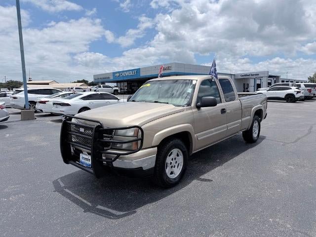 Used 2006 Chevrolet Silverado 1500 LT w/ Light Duty Power Package