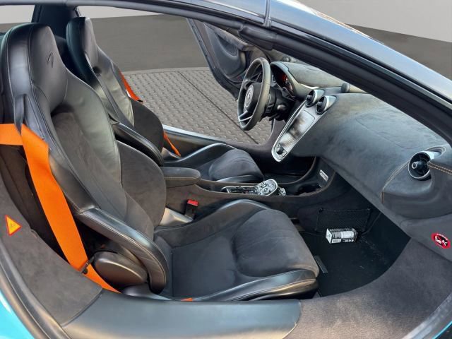 Used 2020 McLaren 600LT Spider photo 24