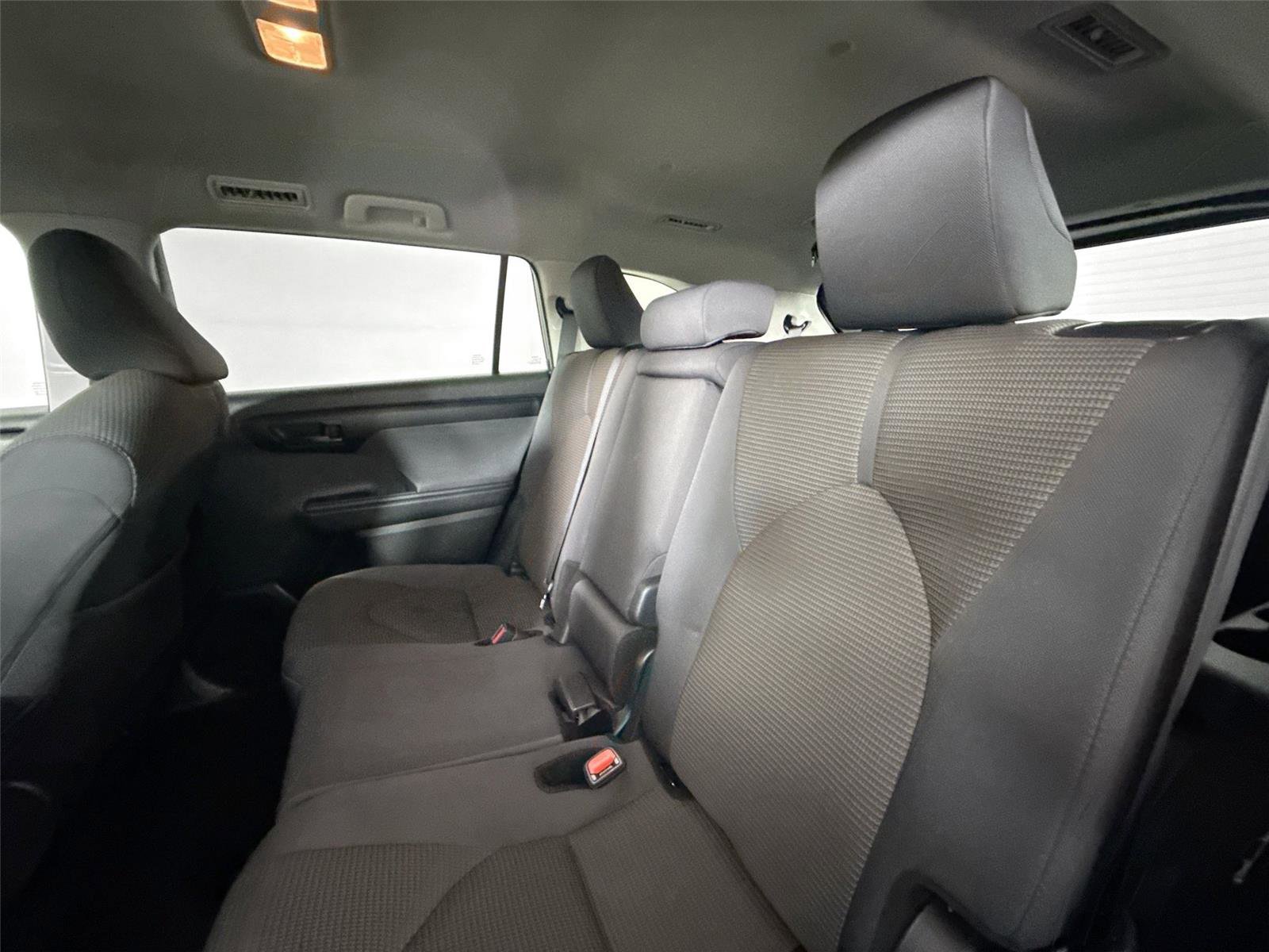 2025 Toyota Highlander LE