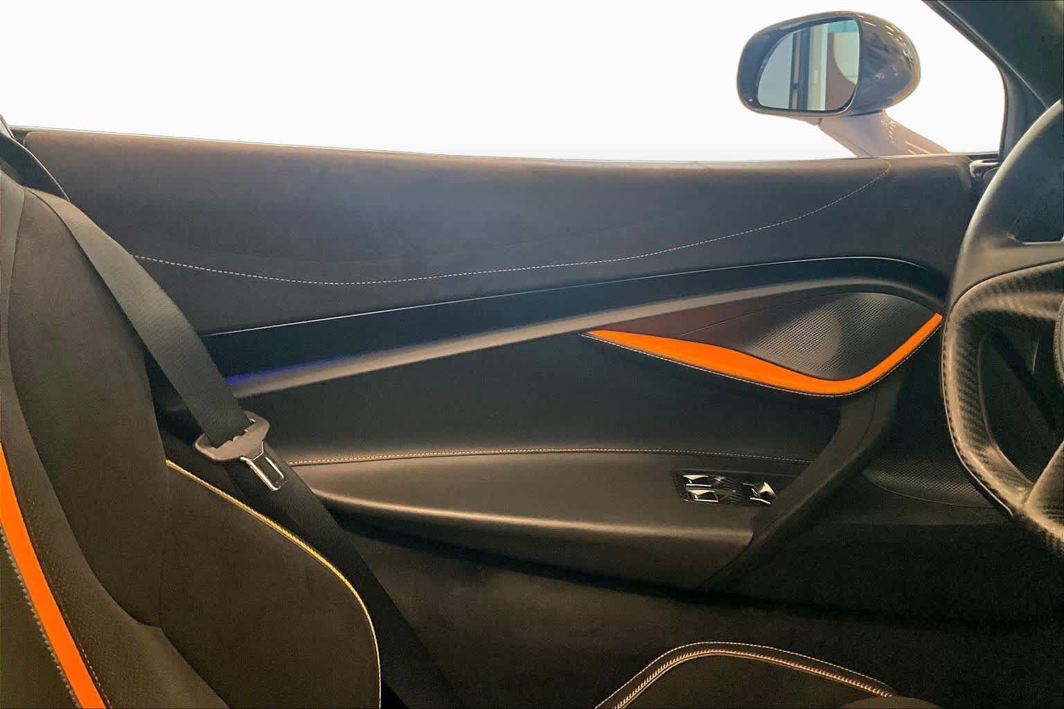 Used 2021 McLaren 720S Performance photo 17